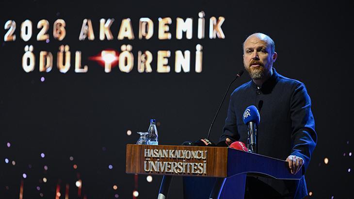 İlim Yayma Vakfı Mütevelli Heyeti Başkanı Bilal Erdoğan, HKÜ’de “Akademik Ödül Töreni”ne katıldı
